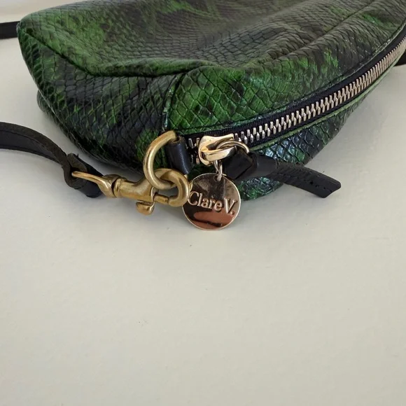 Clare V Green Snake Pattern Crossbody Bag - Picture 4 of 5